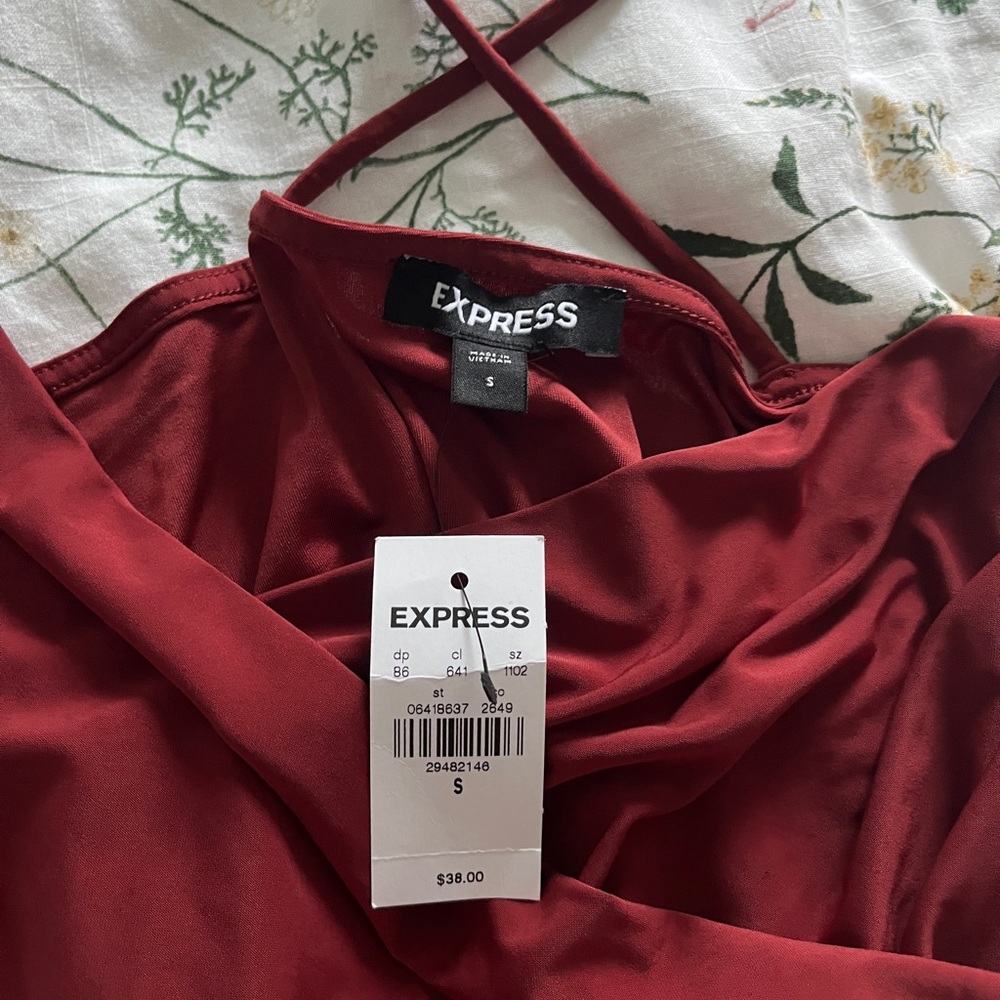NWT Express Ruched Tank Top - Picture 2 of 3